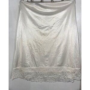 Vintage Vassarette White Nylon Half Slip With Floral Lace Hem Size 2XL 100% Nylo